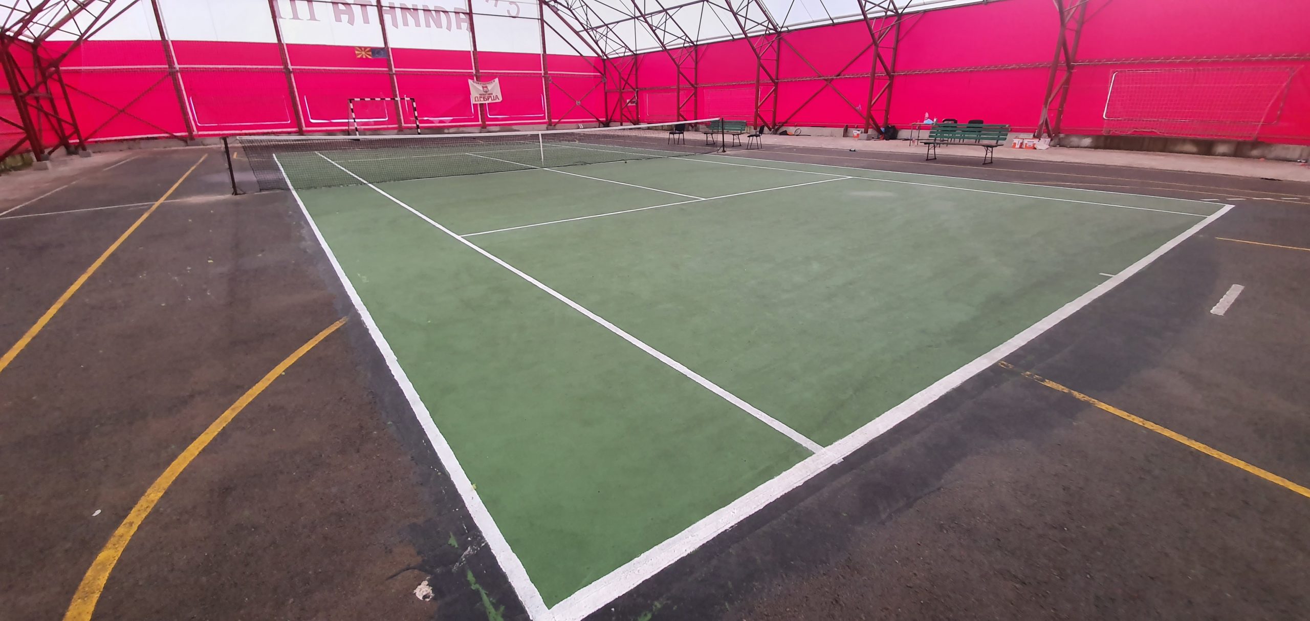 Општина Дебрца го доби првото тениско игралиште