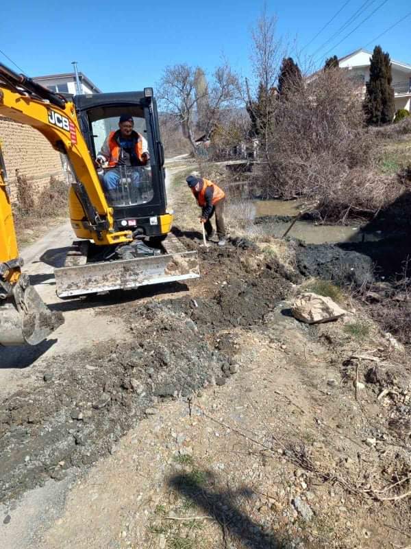 ЈКП “Дебрца” интензивно врши изведба на индивидуални приклучоци на новоизградената канализациона мрежа во село Волино