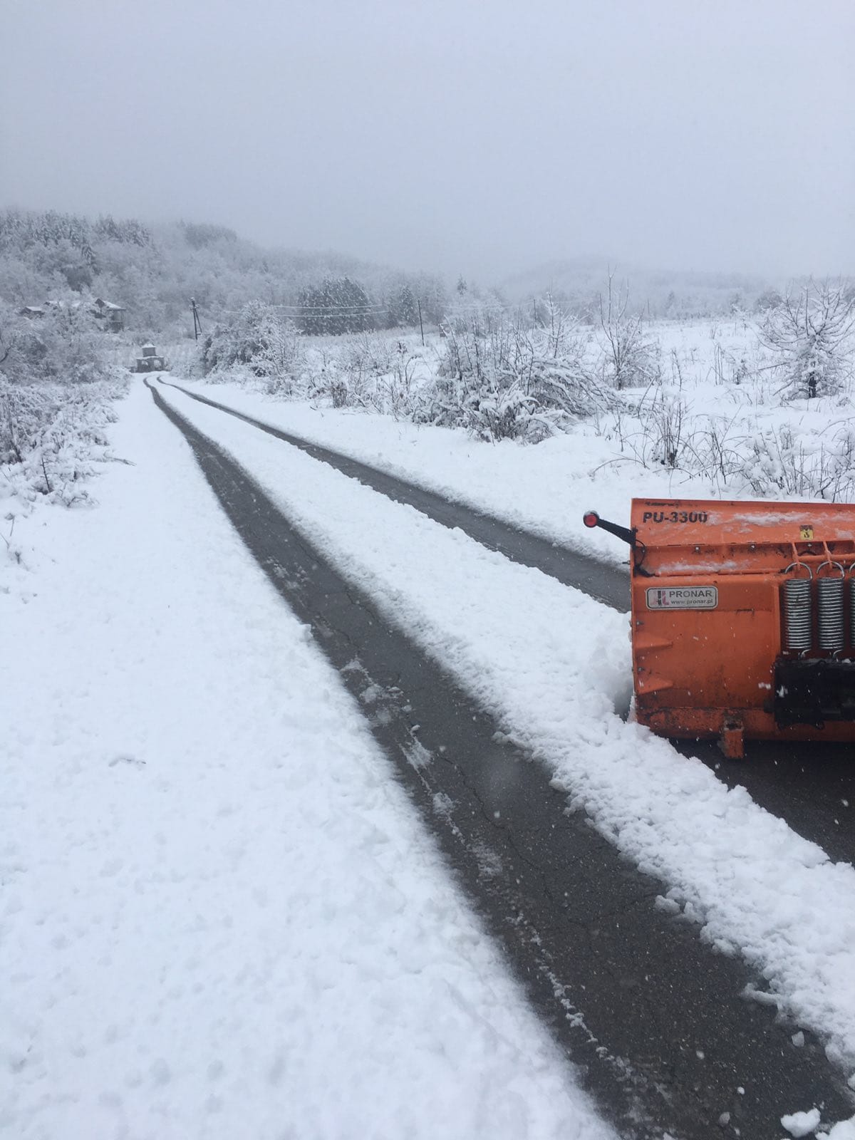 Прочистени и проодни локалните патишта од снежните врнежи