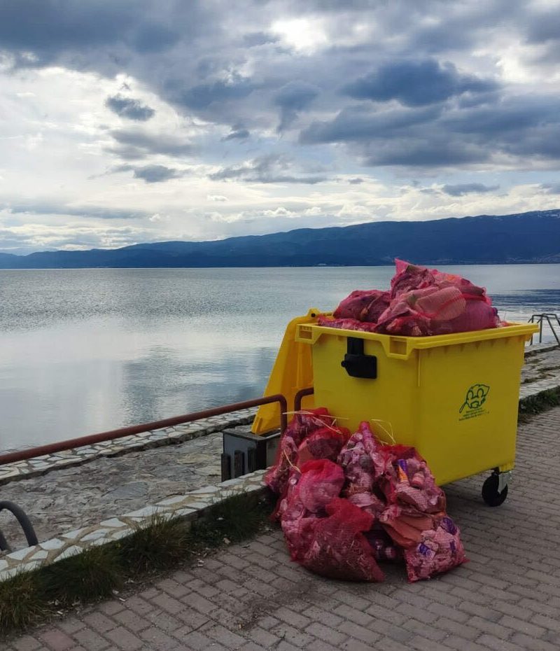 Еколошка акција за чистење на плажата „Дебрца“- Село Оровник
