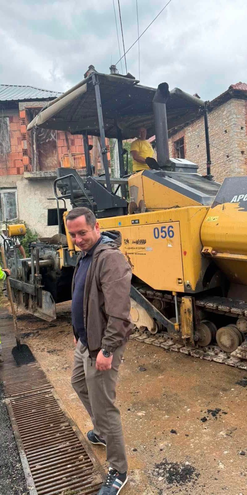 Асфалтирање на улици во село Годивје
