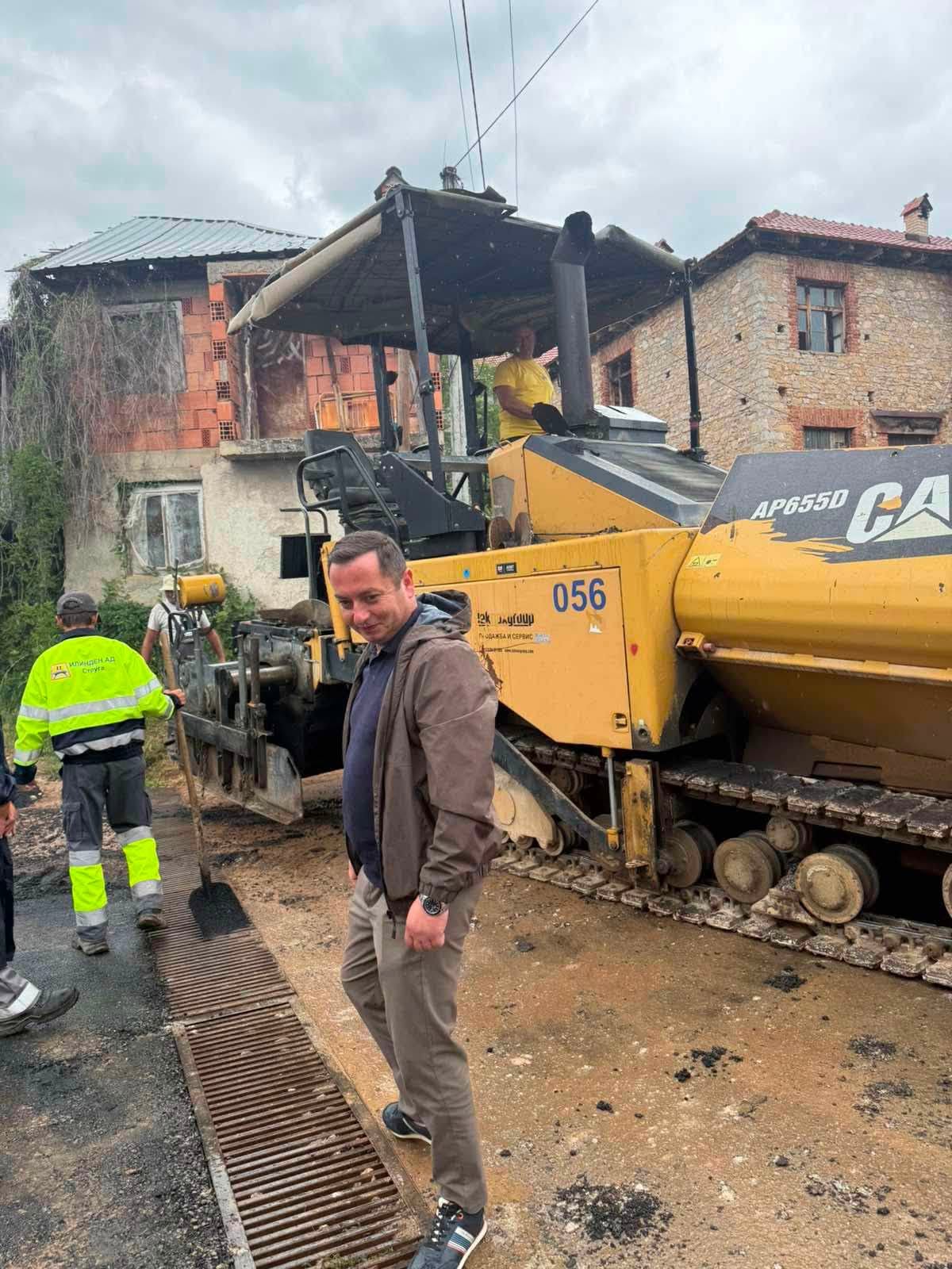 Асфалтирање на улици во село Годивје